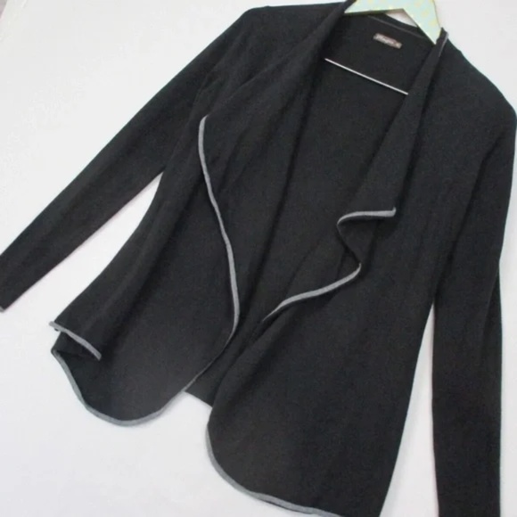 J.‎ McLaughlin Sz L Black Gray Cardigan Sweater Open Cascade Soft Knit - Picture 2 of 9